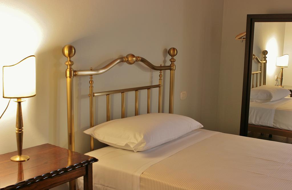 Agriturismo Cavrigo Лоди Стая снимка