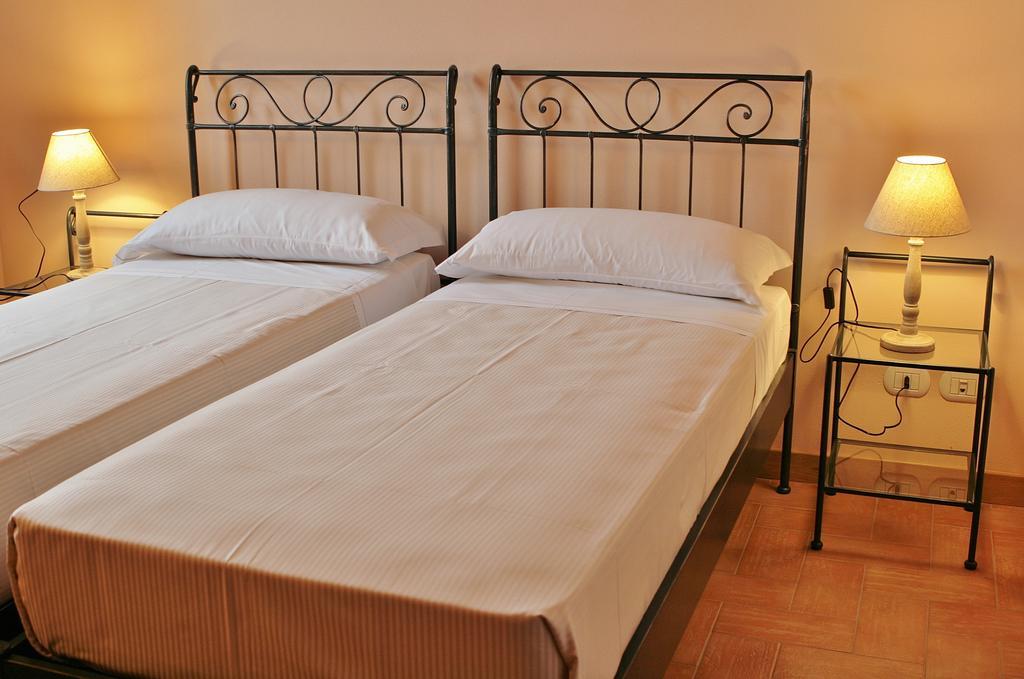Agriturismo Cavrigo Лоди Стая снимка