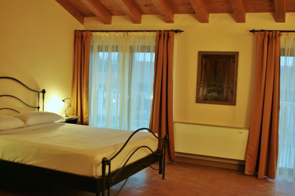 Agriturismo Cavrigo Лоди Стая снимка