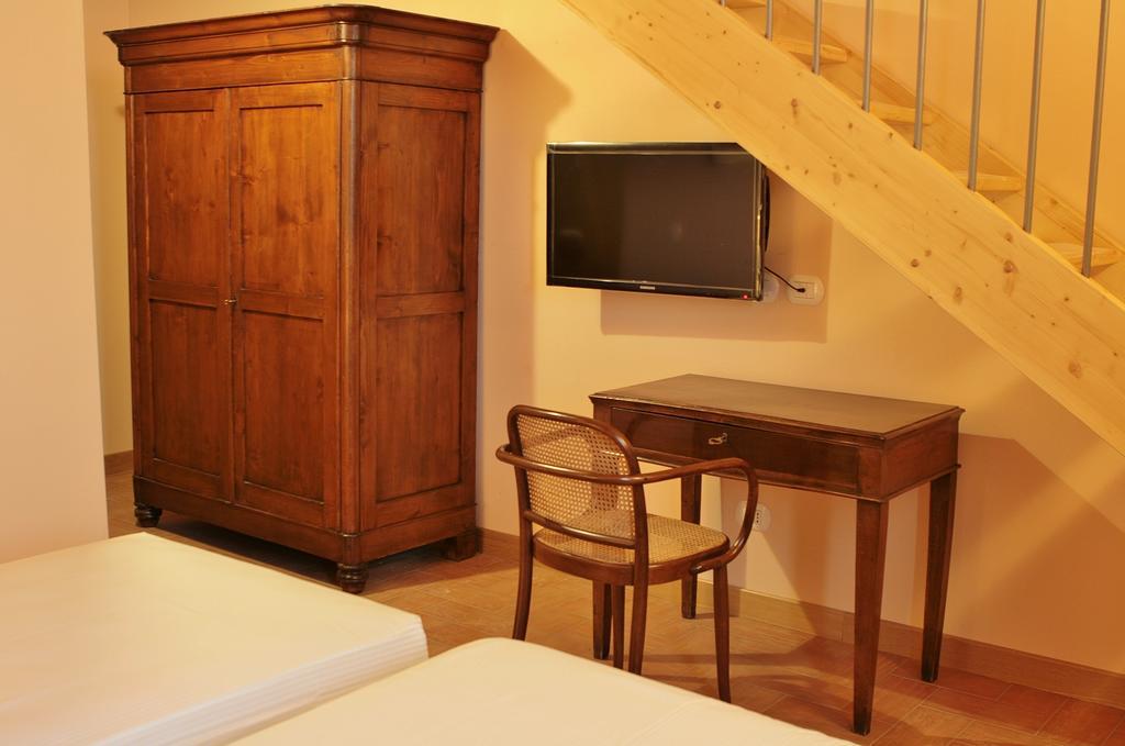 Agriturismo Cavrigo Лоди Стая снимка